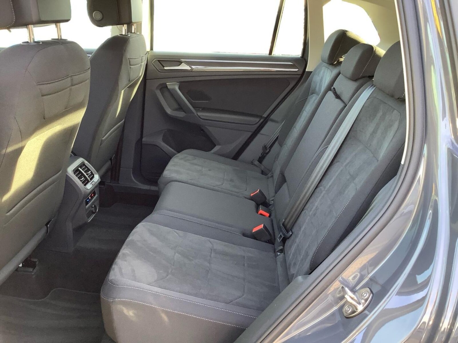 Volkswagen Tiguan – Bild 9