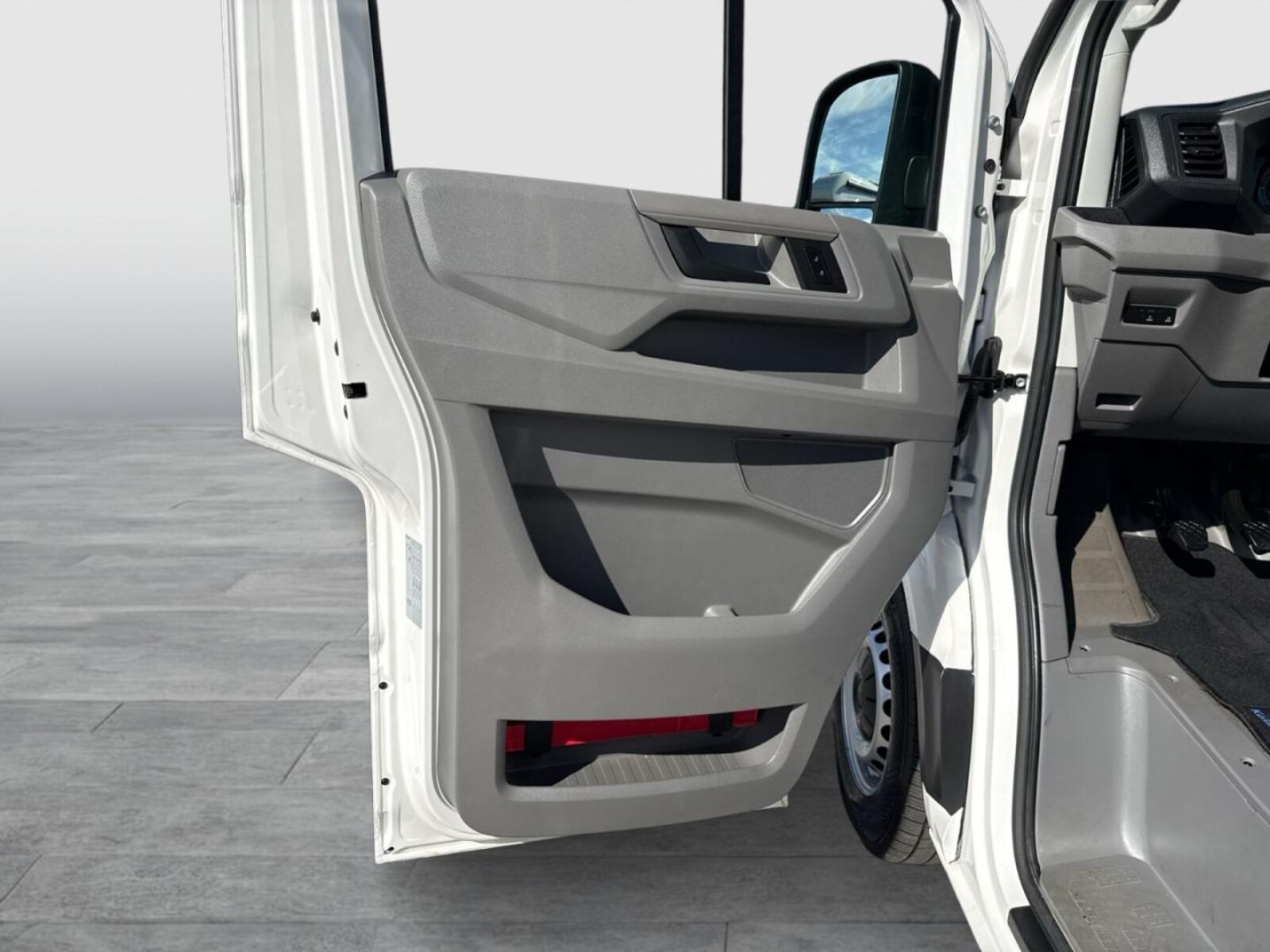 Volkswagen Crafter Kasten mittlerer Radstand – Bild 12