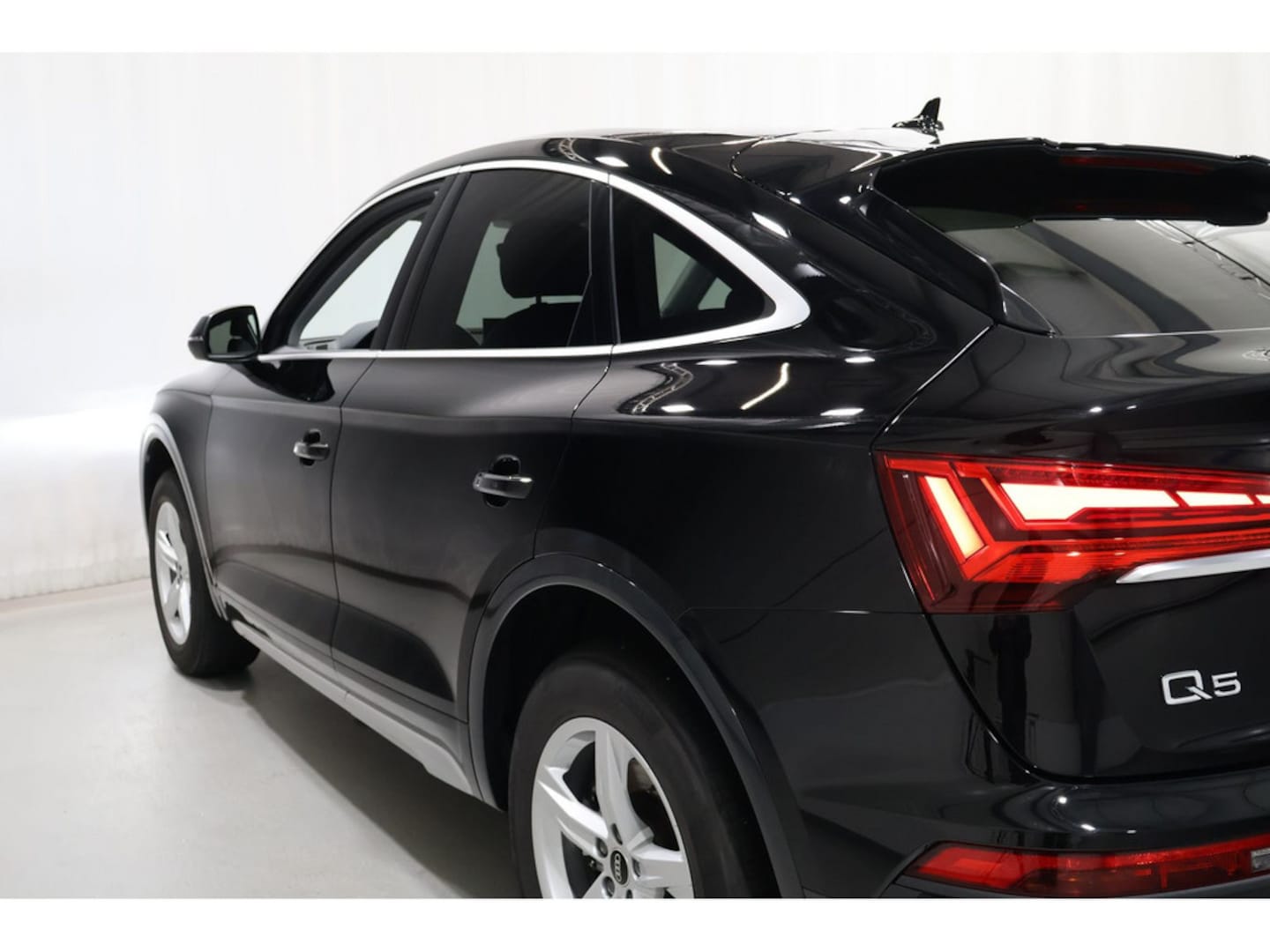 Bild über Audi Q5 Sportback 40 TDI quattro S tronic - für weitere Informationen kontaktieren Sie den Audi Partner