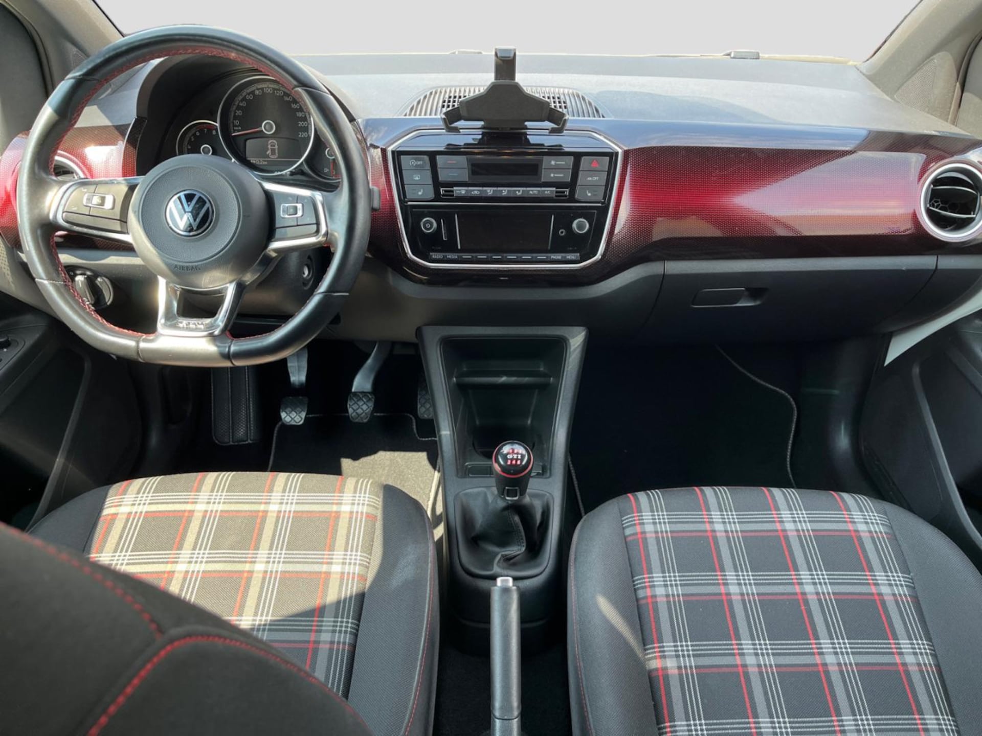 Volkswagen up! GTI