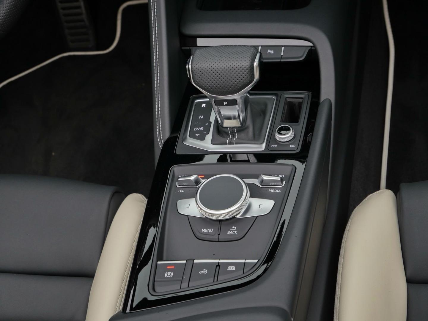 Image about Audi R8 Spyder FSI S tronic