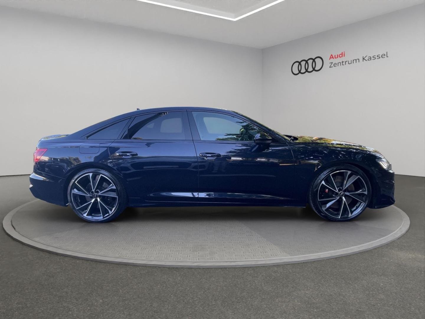 Bild über Audi S6 Limousine TDI quattro tiptronic - für weitere Informationen kontaktieren Sie den Audi Partner