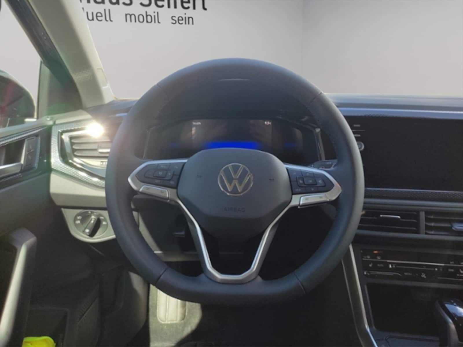 Volkswagen Polo – Bild 11