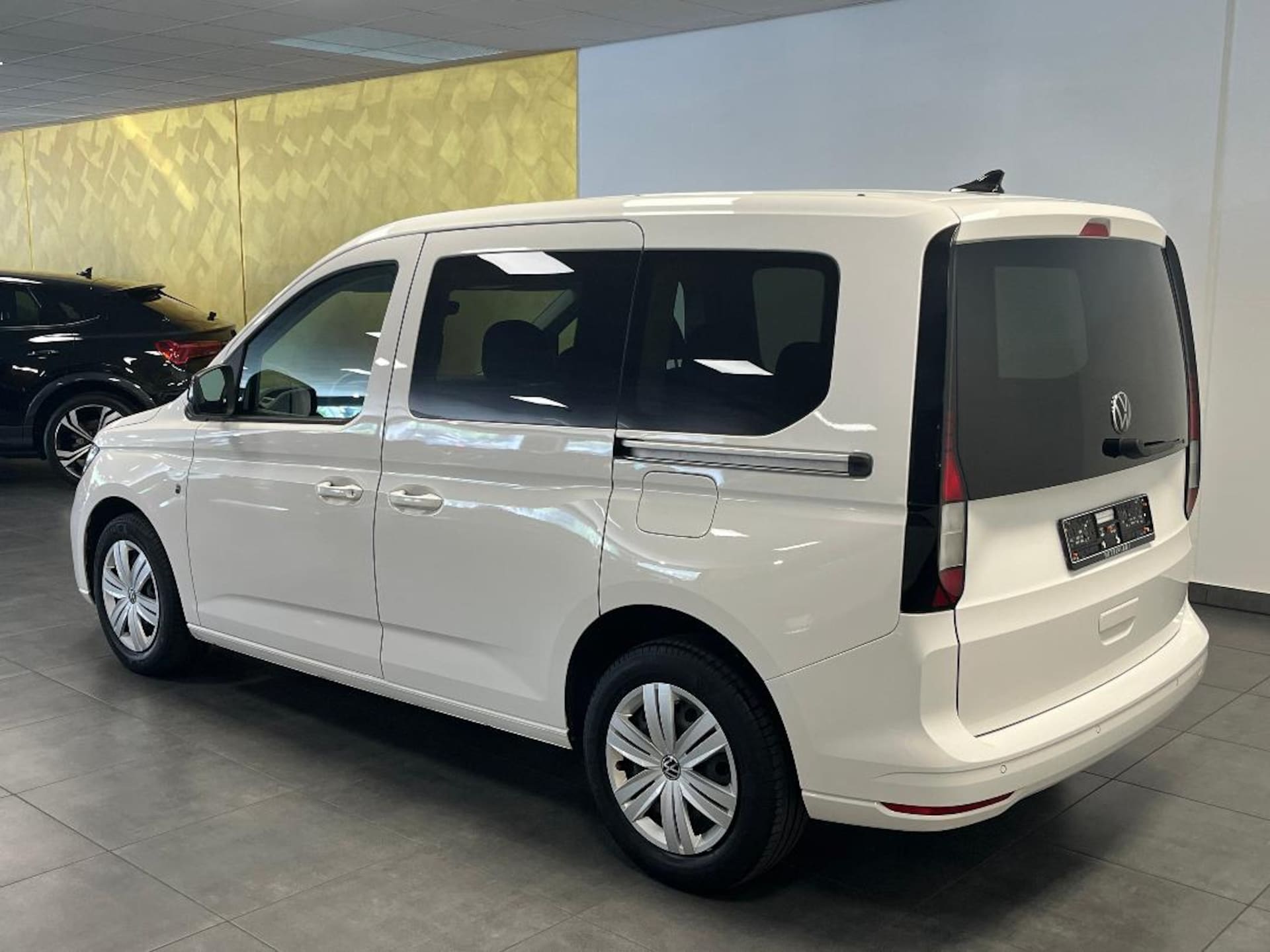 Volkswagen Caddy Basis-Modell