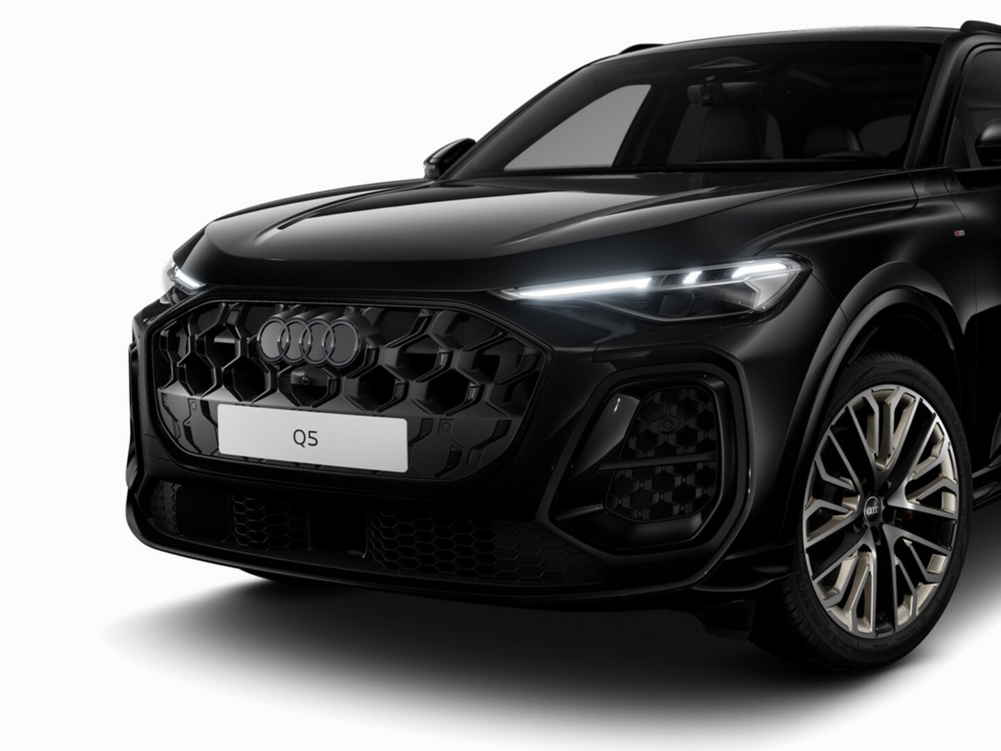 Bild über Audi Q5 SUV TDI quattro 220 kW S tronic - für weitere Informationen kontaktieren Sie den Audi Partner