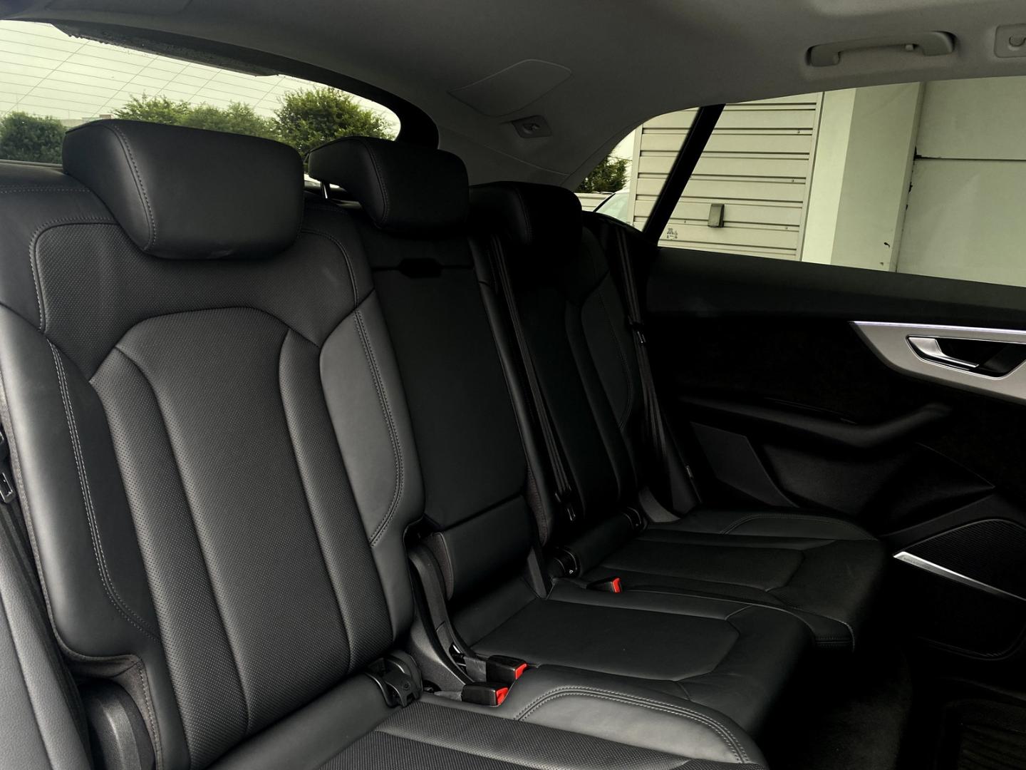 Image about Audi Q8 55 TFSI quattro debut package Luxury
