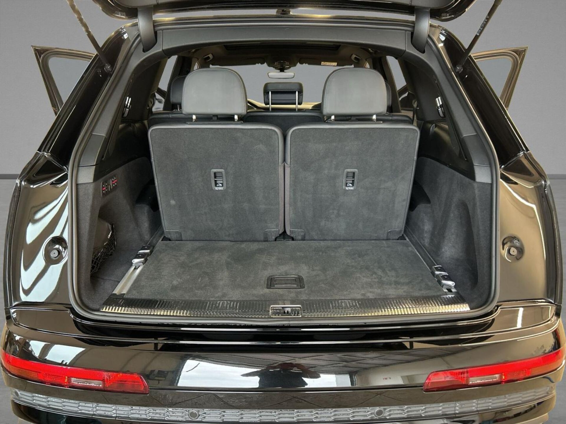 Audi SQ7 SUV
