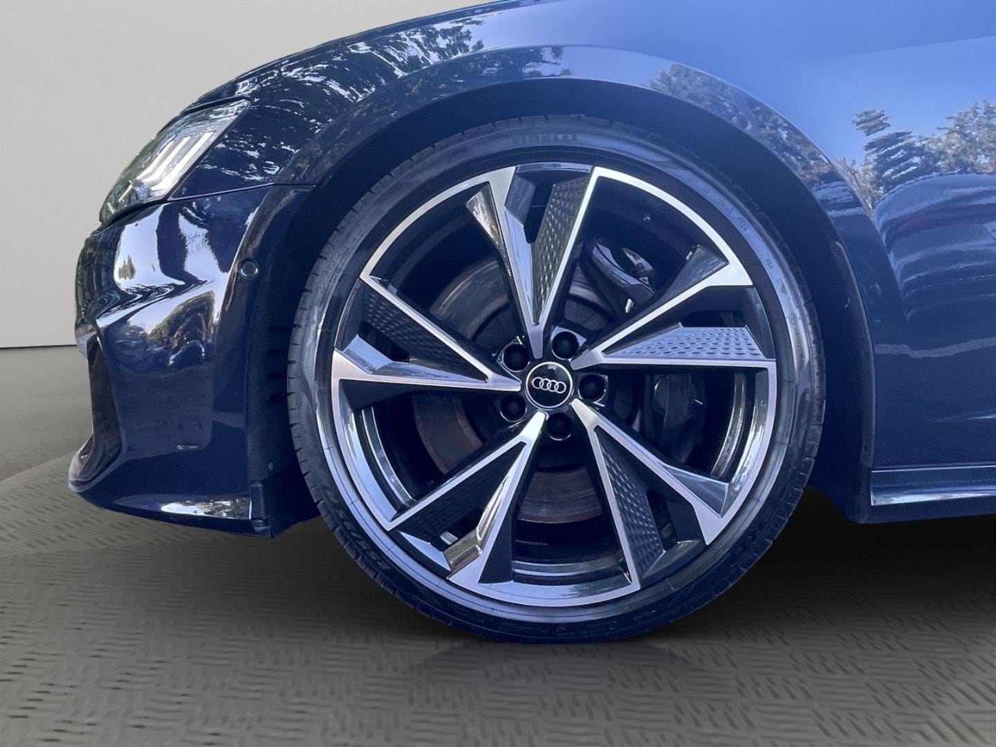 Bild über Audi S6 Limousine TDI quattro tiptronic - für weitere Informationen kontaktieren Sie den Audi Partner