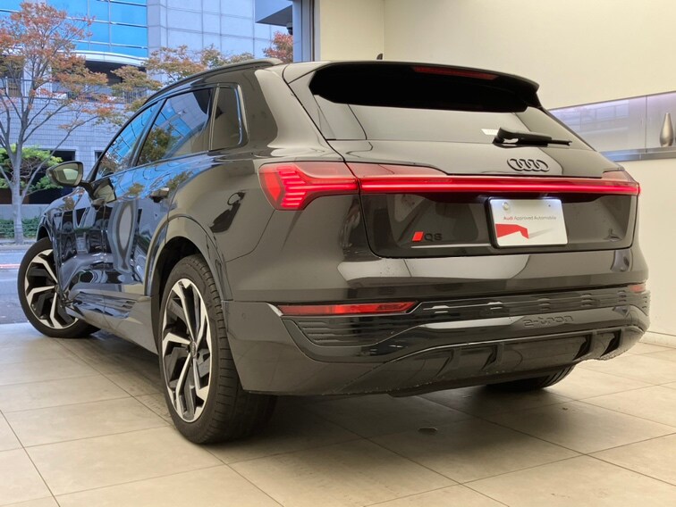 Image about Audi Q8 e-tron 55 e-tron S line