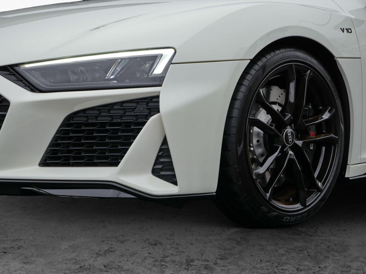Image about Audi R8 Spyder FSI S tronic