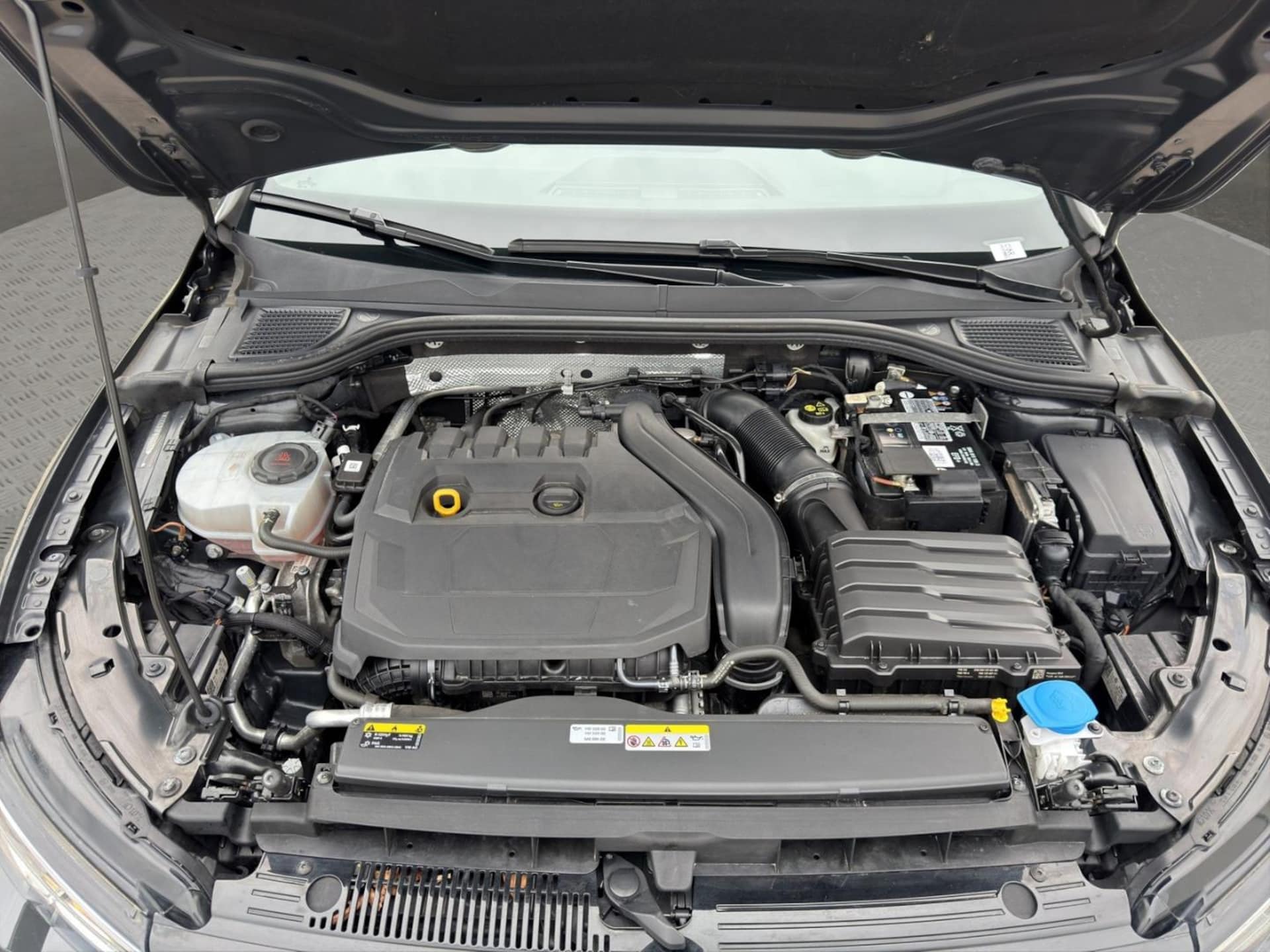 Volkswagen Golf Variant R-Line