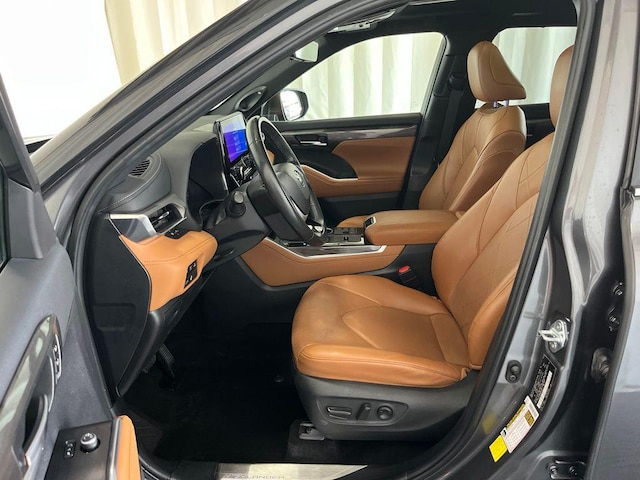 2024 Toyota Highlander Hybrid