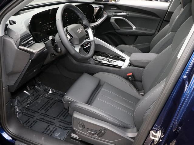 2025 AUDI Q5 - Image 12