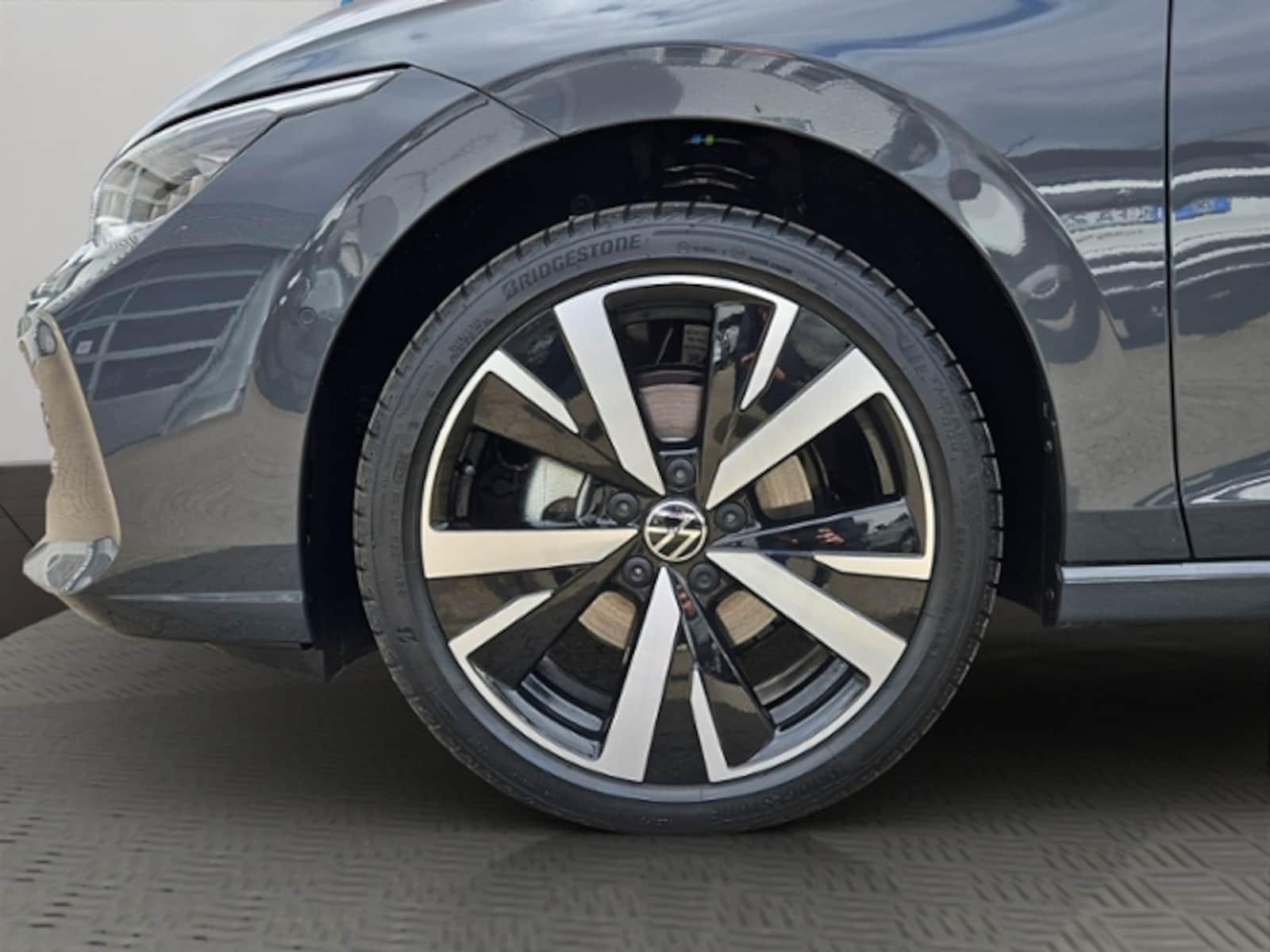Volkswagen Golf Variant – Bild 7