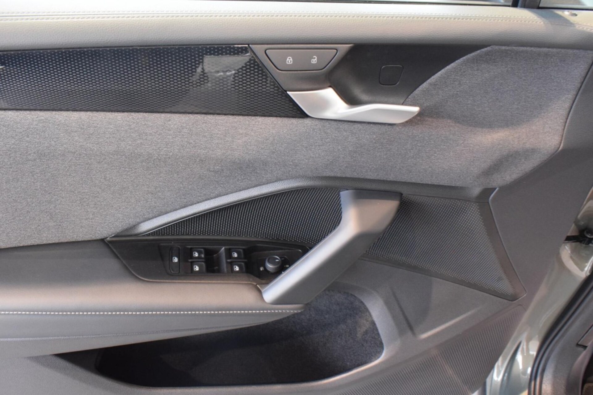 Volkswagen Tiguan Basis-Modell