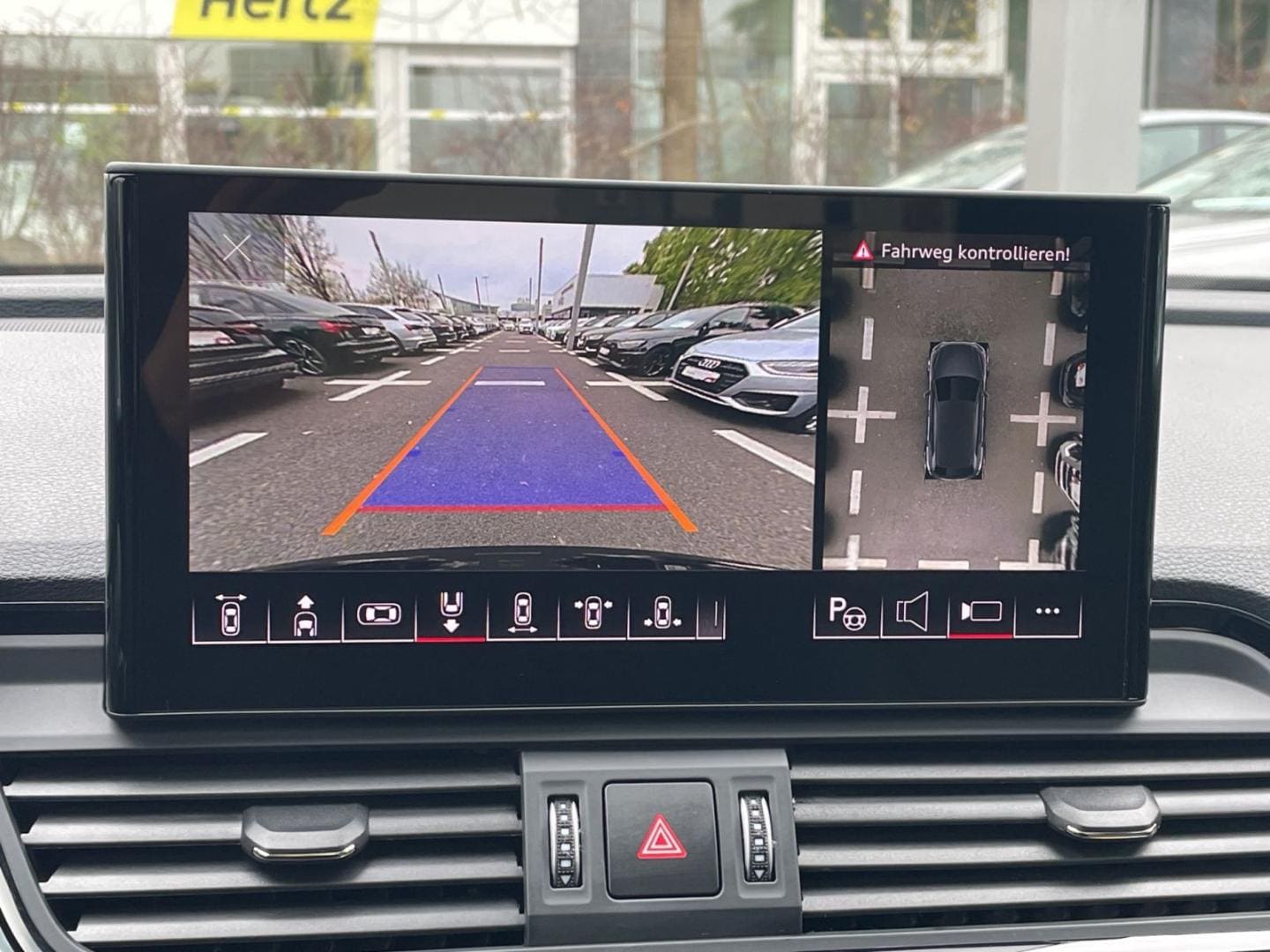 Bild über Audi Q5 40 TDI quattro 150 kW S tronic - für weitere Informationen kontaktieren Sie den Audi Partner
