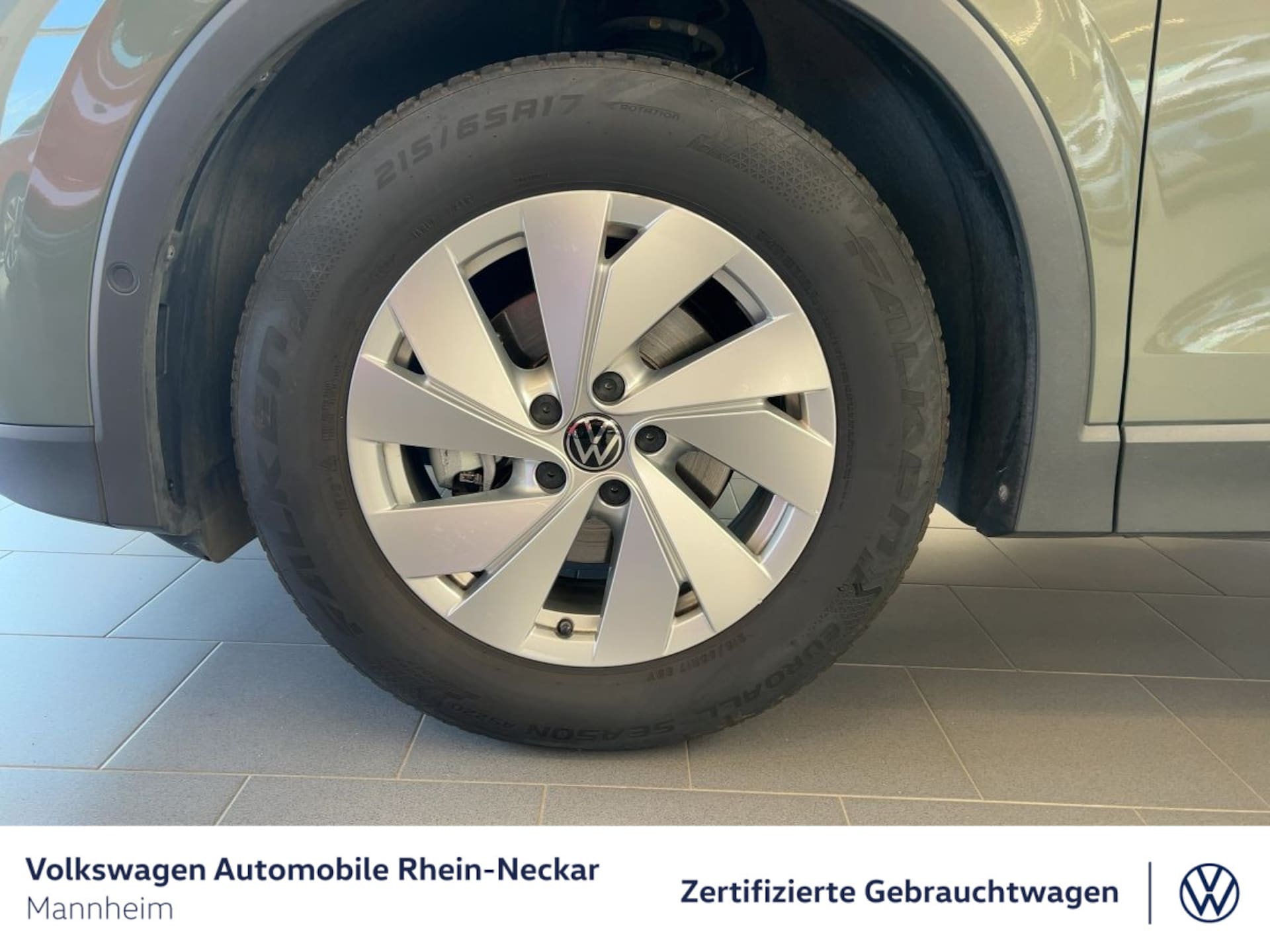 Volkswagen Tiguan Basis-Modell
