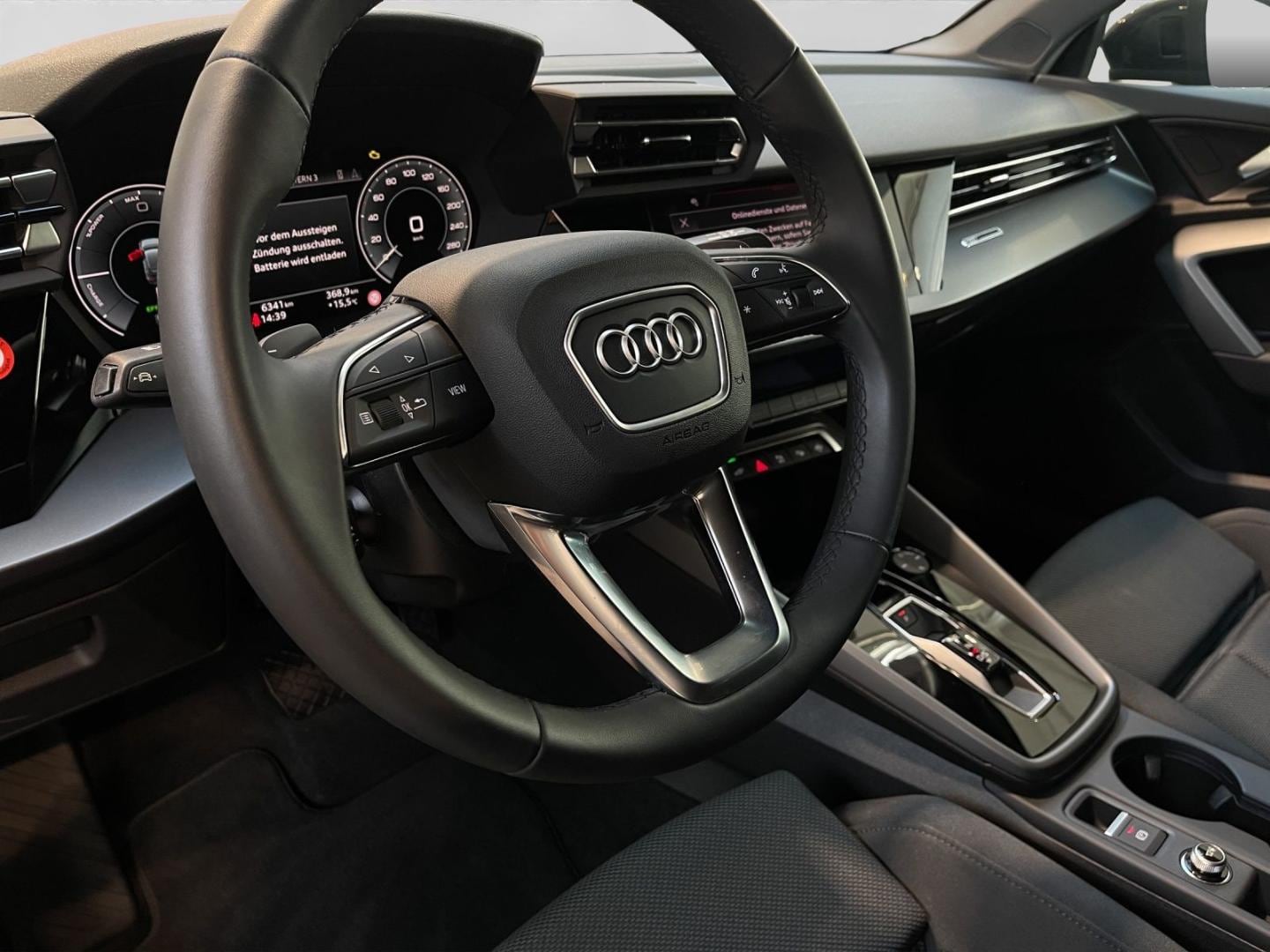 Bild über Audi A3 Sportback TFSI e TFSI e 150 kW S tronic - für weitere Informationen kontaktieren Sie den Audi Partner