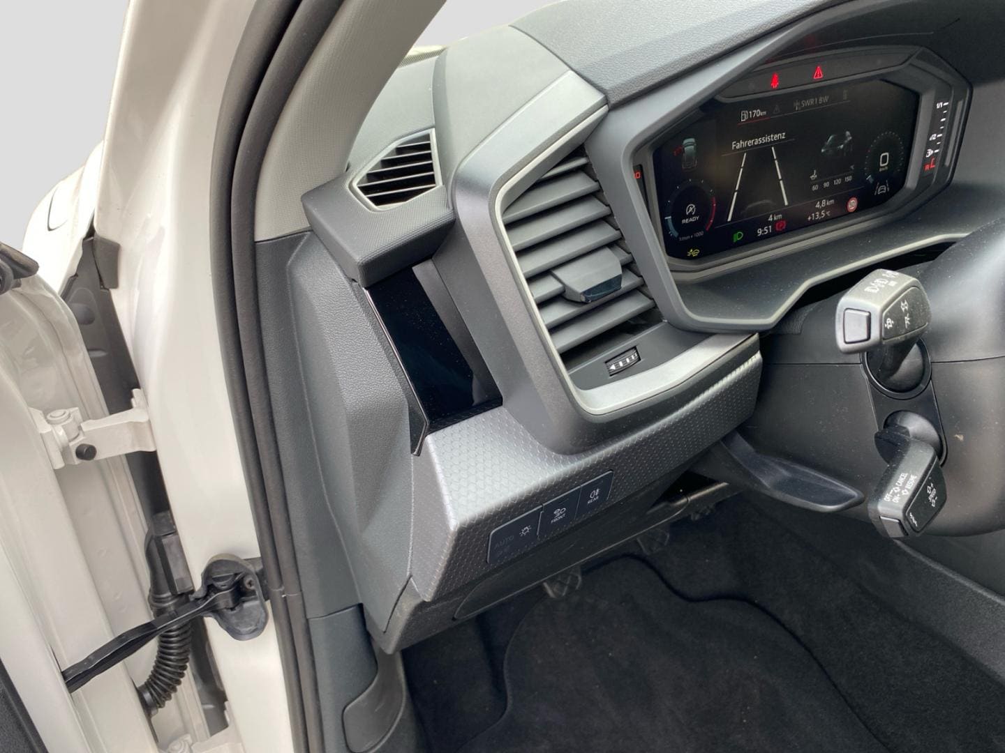 Bild über Audi A1 Sportback 30 TFSI Schaltgetriebe - für weitere Informationen kontaktieren Sie den Audi Partner