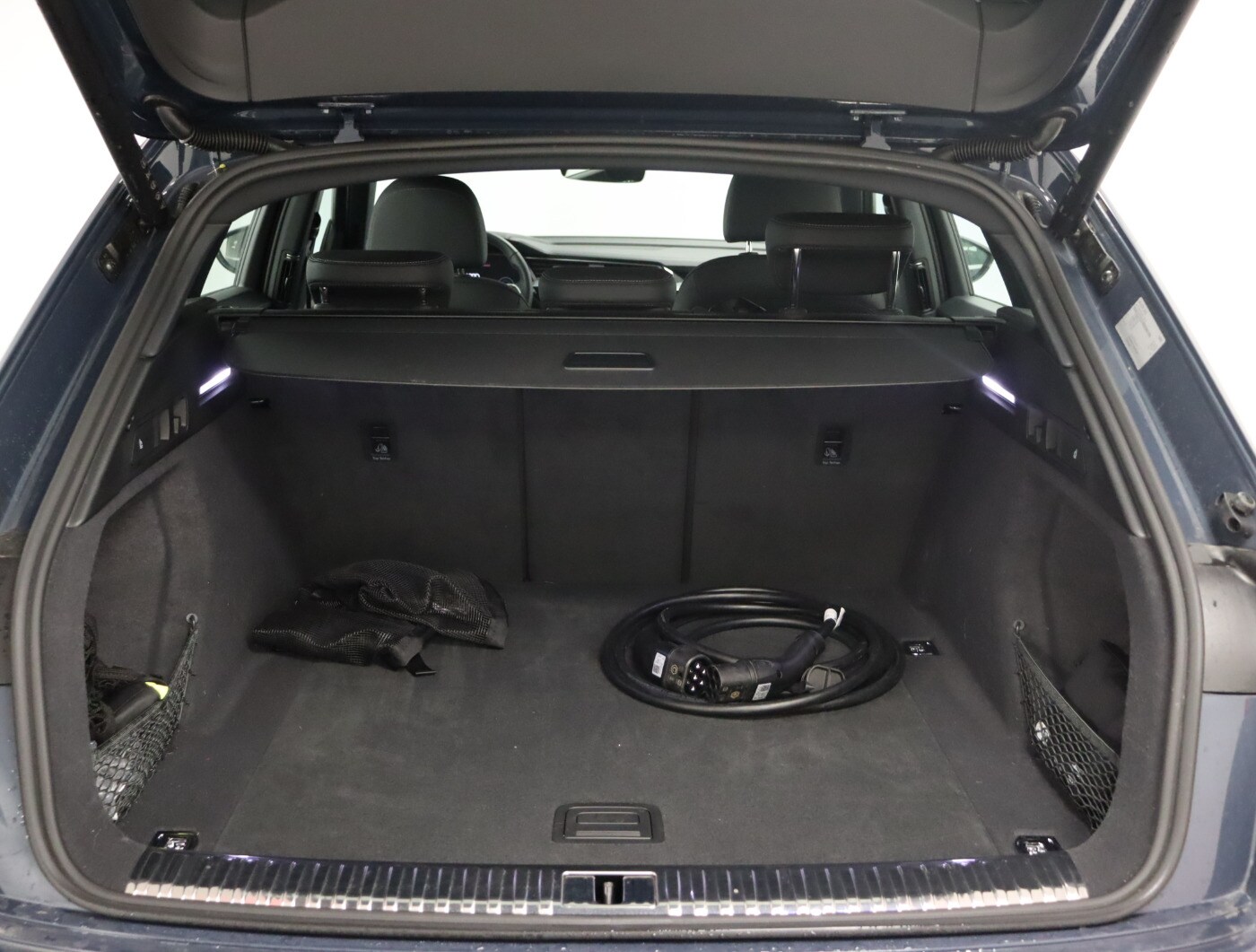 Image about Audi Q8 e-tron S line 55 e-tron quattro