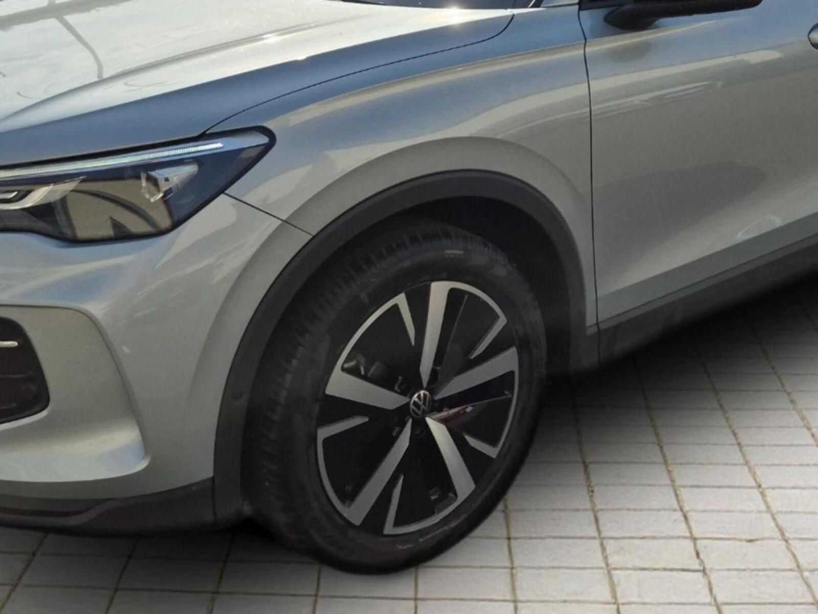 Volkswagen Tiguan – Bild 18