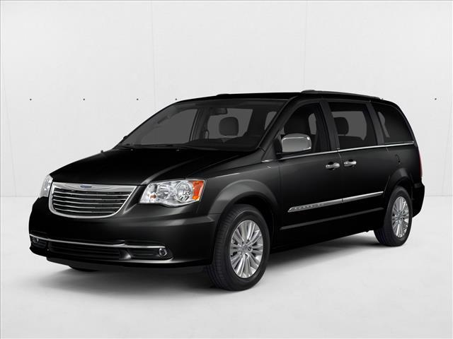 2014 Chrysler Town & Country Touring-L's photo