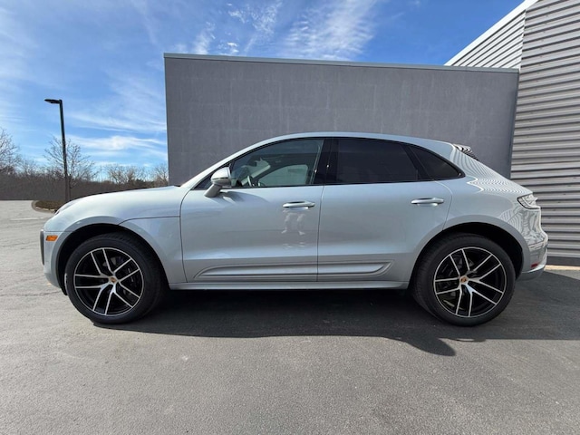 2025 Porsche Macan