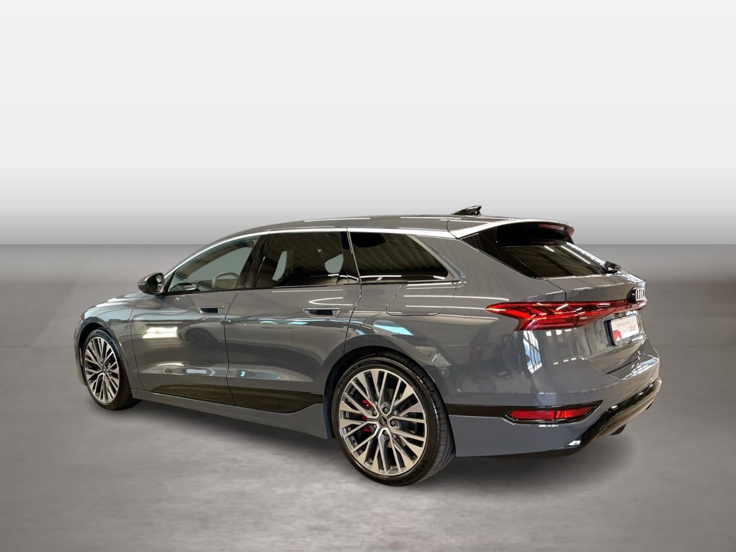 Bild über Audi A6 Avant e-tron e-tron - für weitere Informationen kontaktieren Sie den Audi Partner