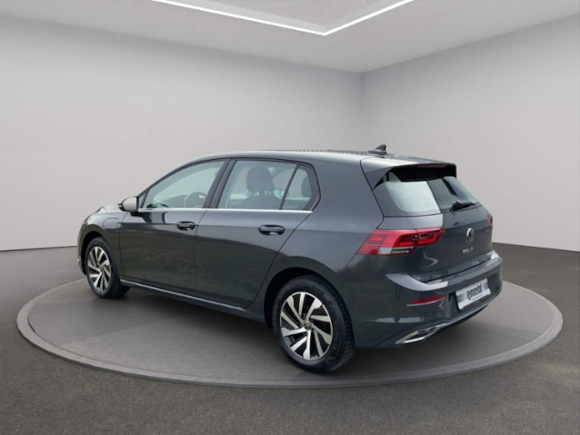 Volkswagen Golf Style