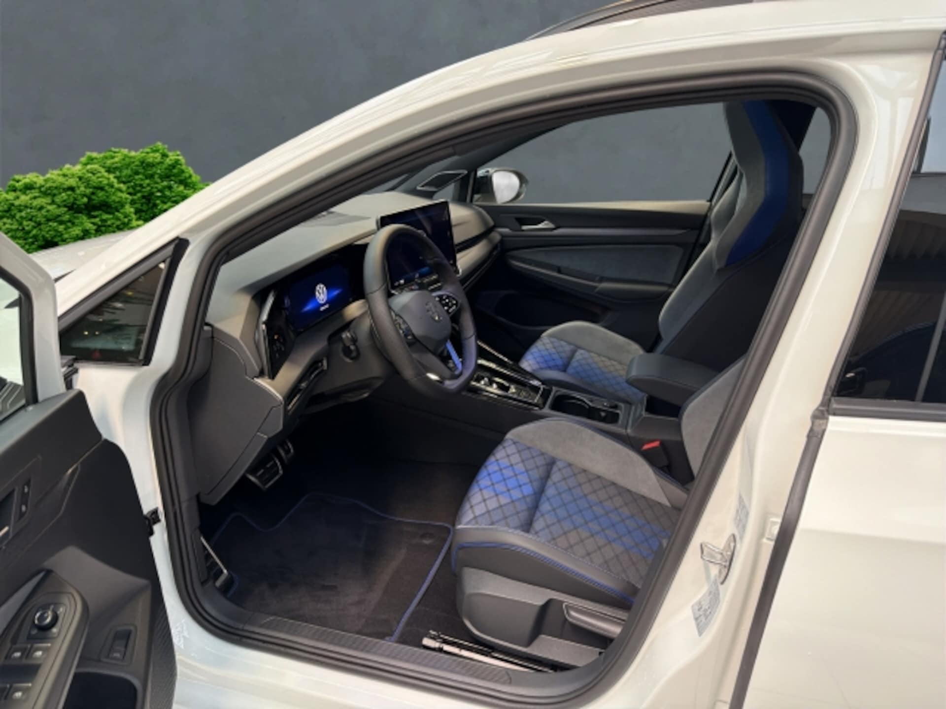 Volkswagen Golf Variant R