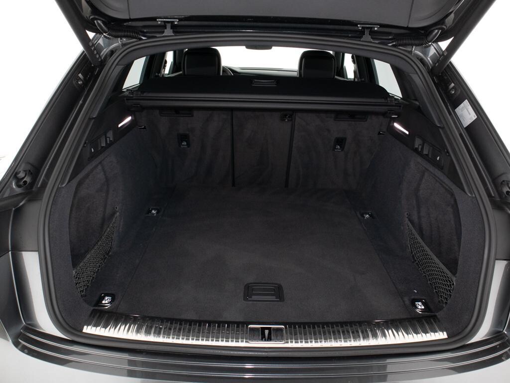 Image about Audi Q8 e-tron S line 55 e-tron quattro