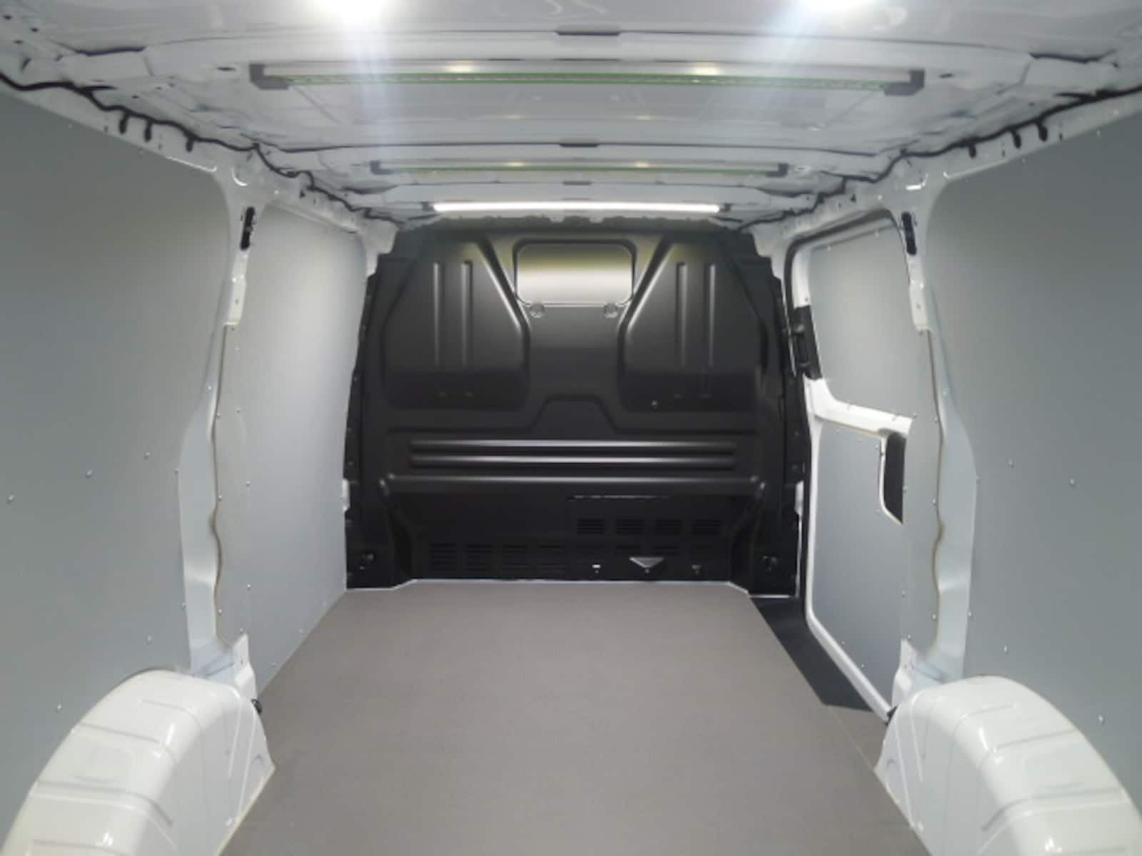 Volkswagen Transporter Kasten kurzer Radstand – Bild 13