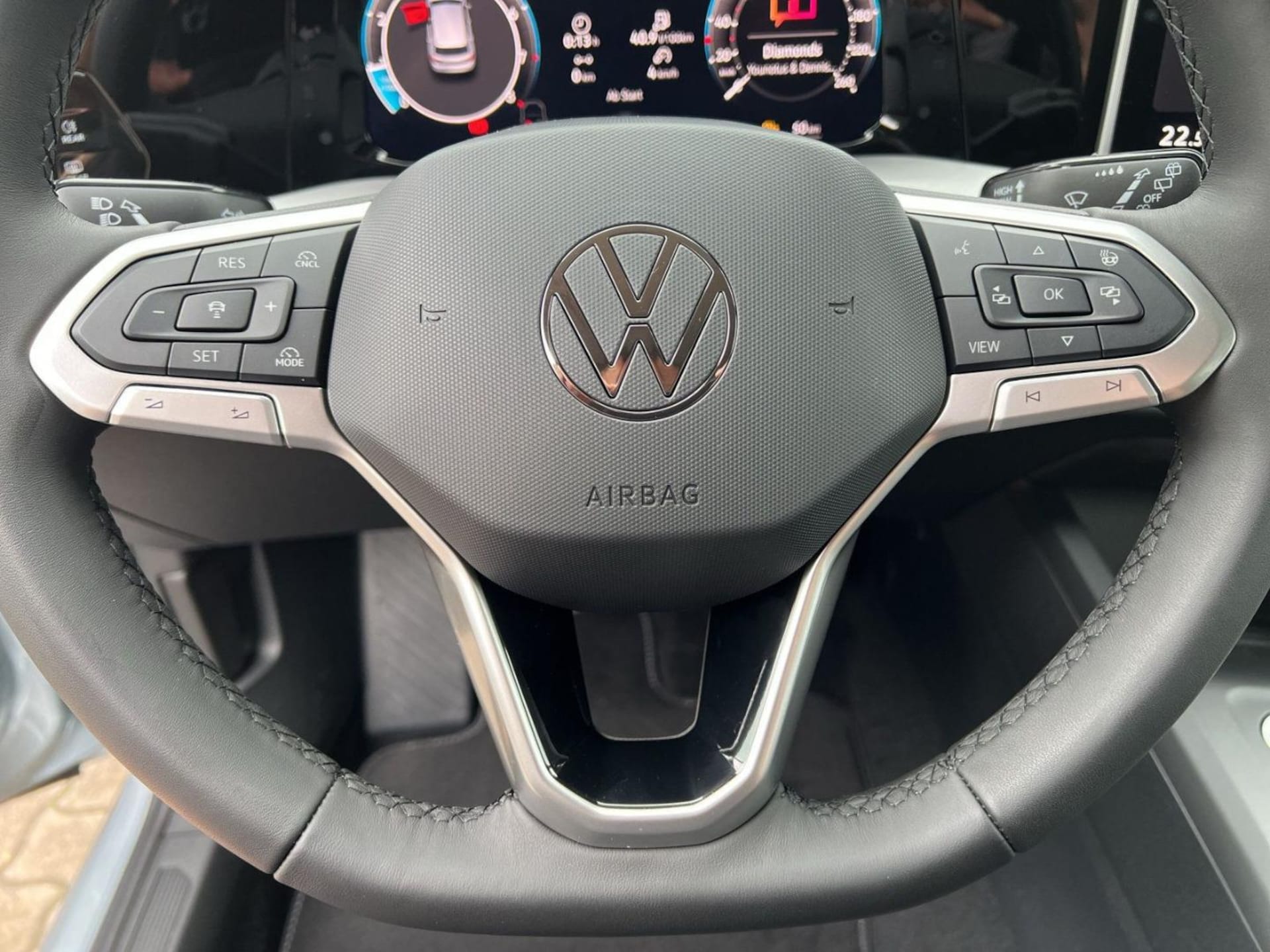 Volkswagen Golf Life