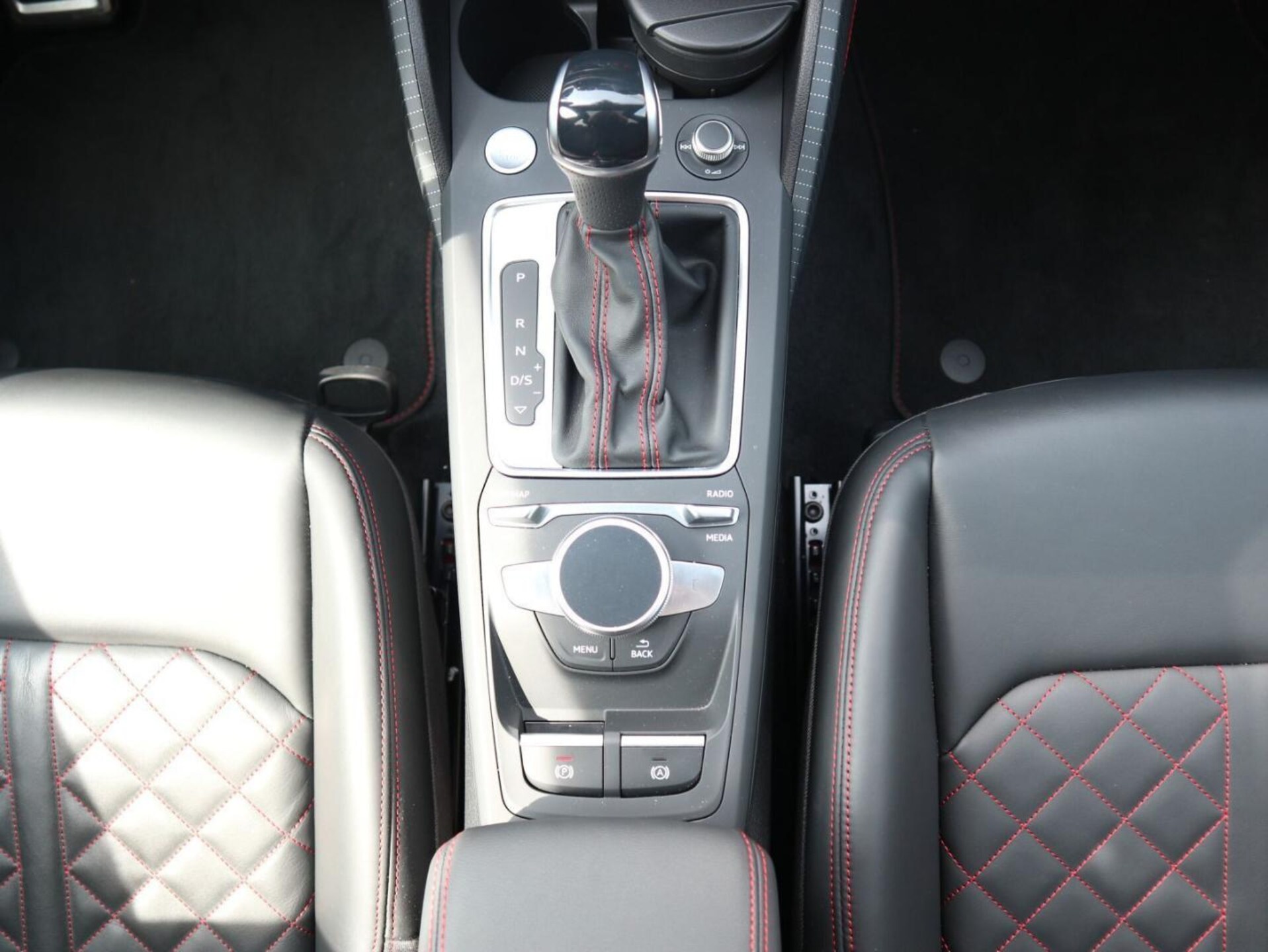 Audi Q2 S line