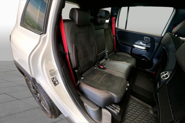 2026 Mercedes-Benz GLB AMG GLB 35 - Photo 20