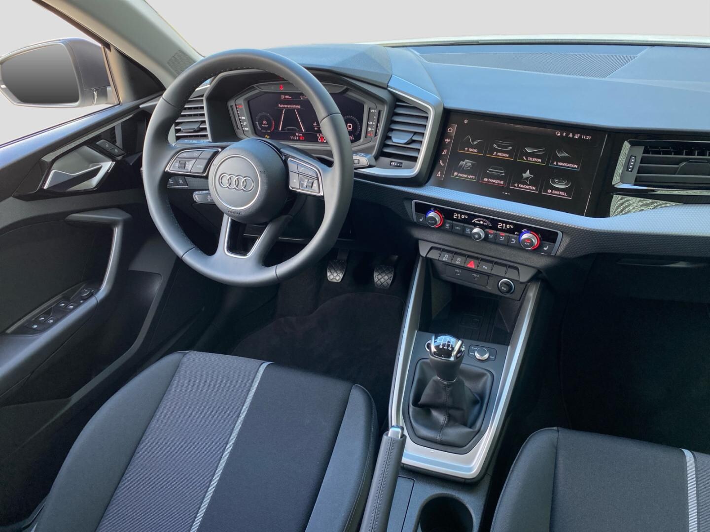 Bild über Audi A1 Sportback 30 TFSI Schaltgetriebe - für weitere Informationen kontaktieren Sie den Audi Partner