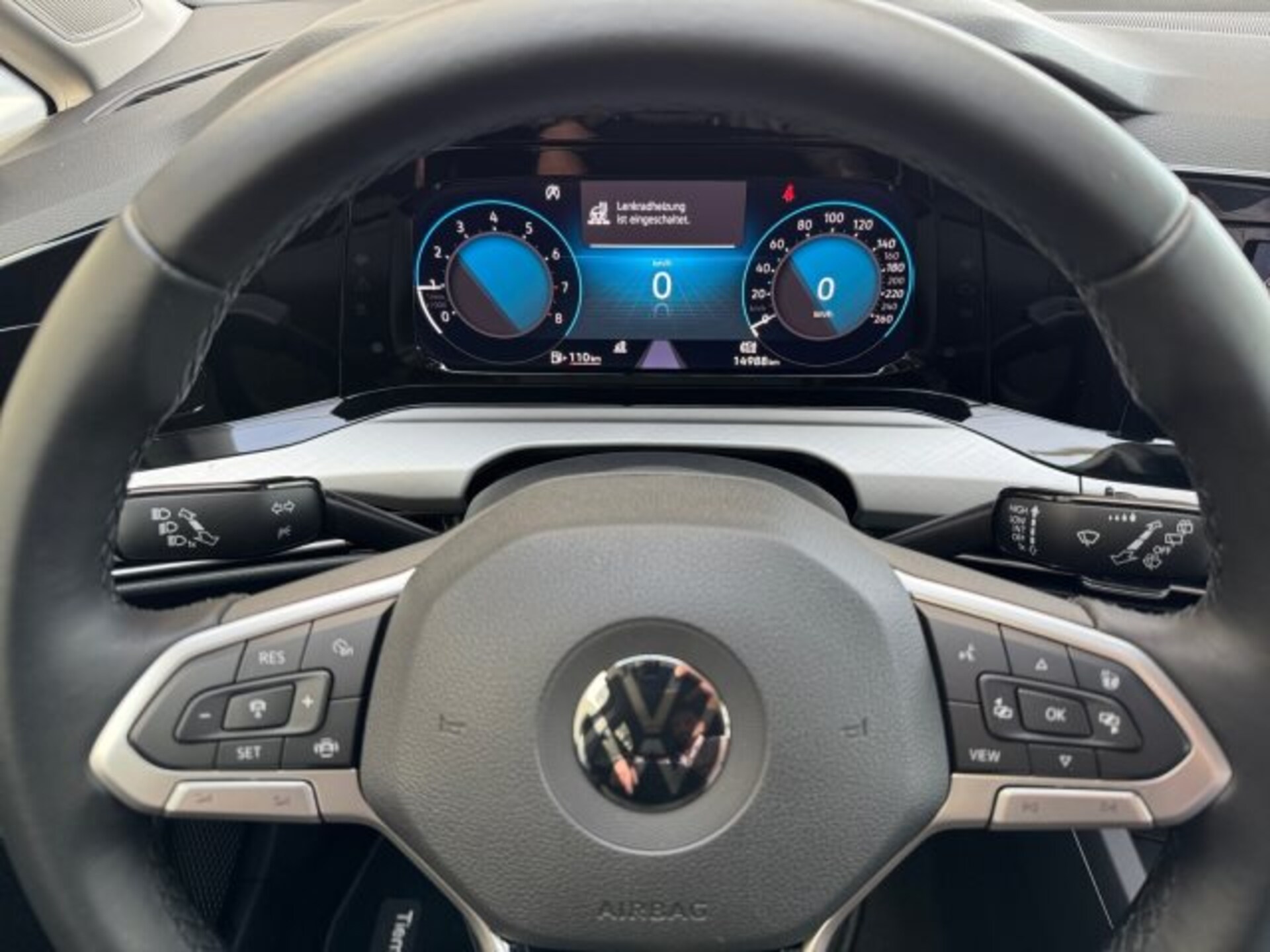 Volkswagen Golf Life