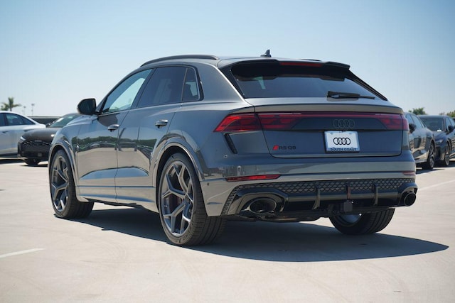 2026 Audi RS Q8 SUV performance