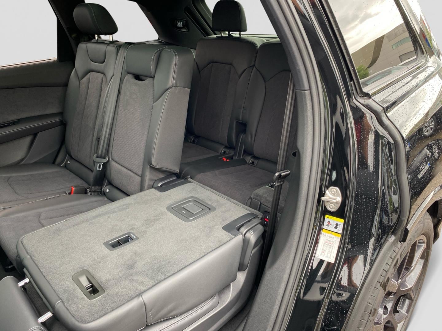 Bild über Audi Q7 SUV S line business TDI quattro 210 kW tiptronic - für weitere Informationen kontaktieren Sie den Audi Partner