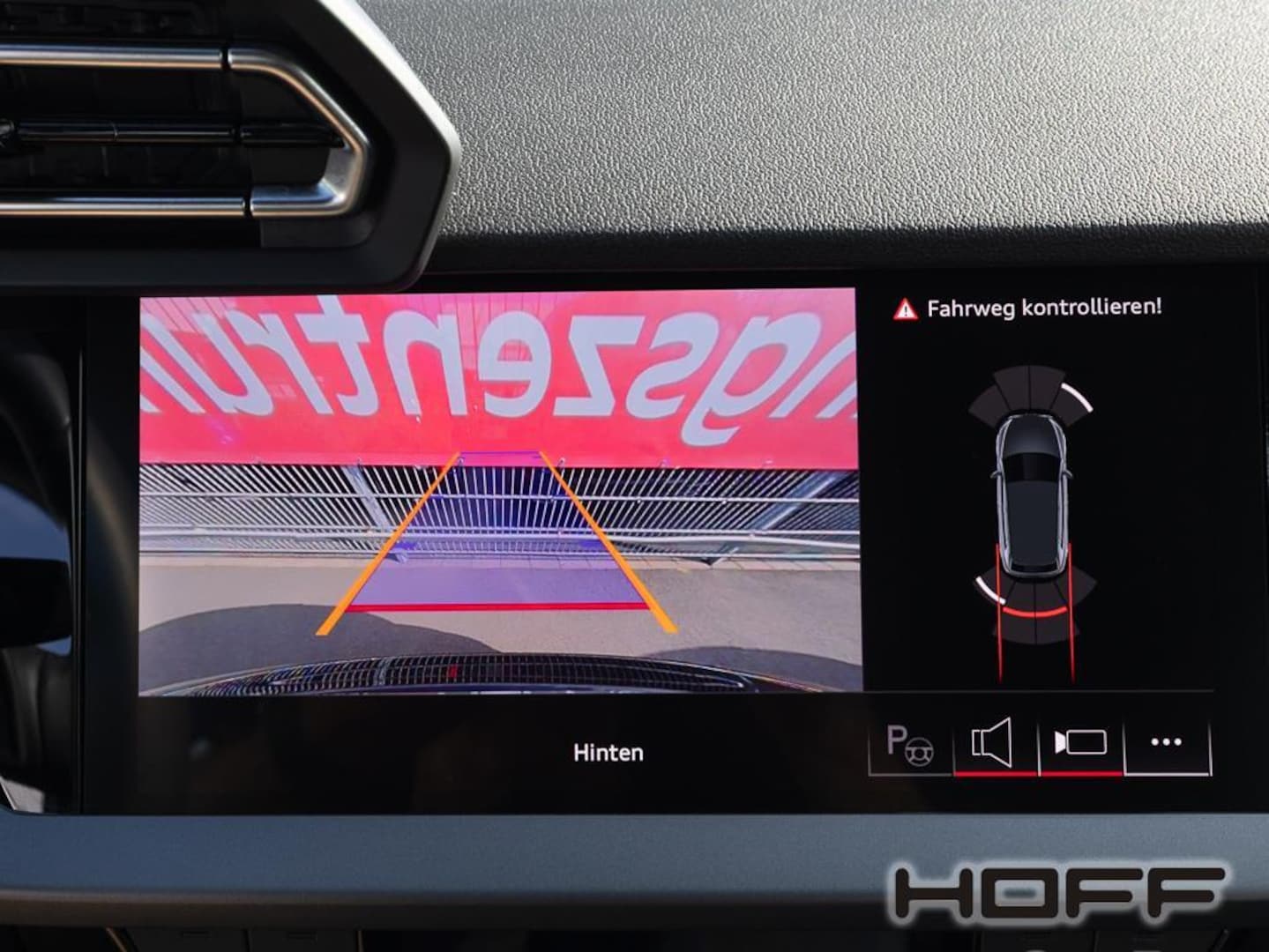 Bild über Audi A3 Sportback TFSI 110 kW S tronic - für weitere Informationen kontaktieren Sie den Audi Partner