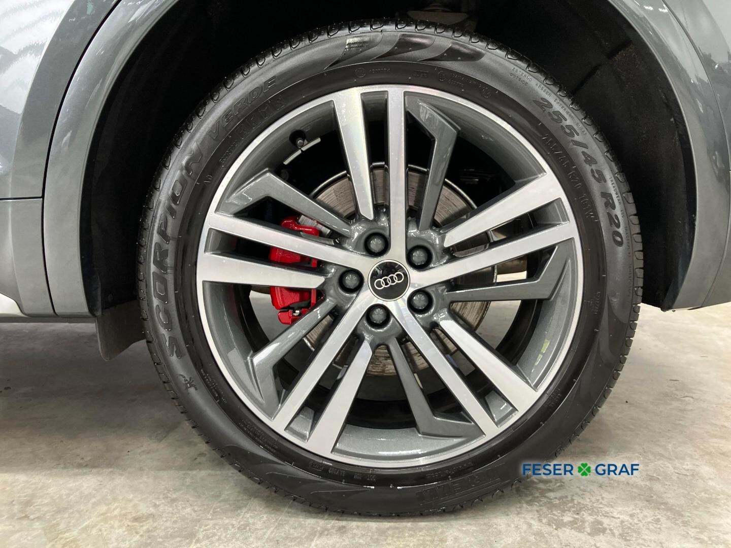 Bild über Audi Q5 45 TFSI quattro S tronic - für weitere Informationen kontaktieren Sie den Audi Partner