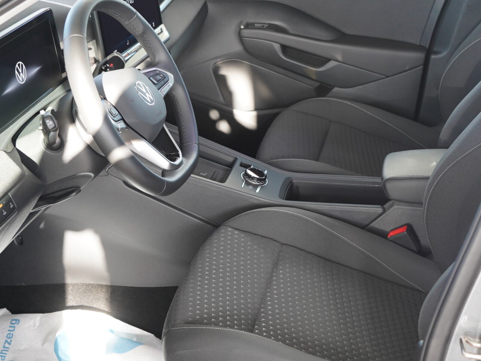 Volkswagen T-Roc – Bild 12