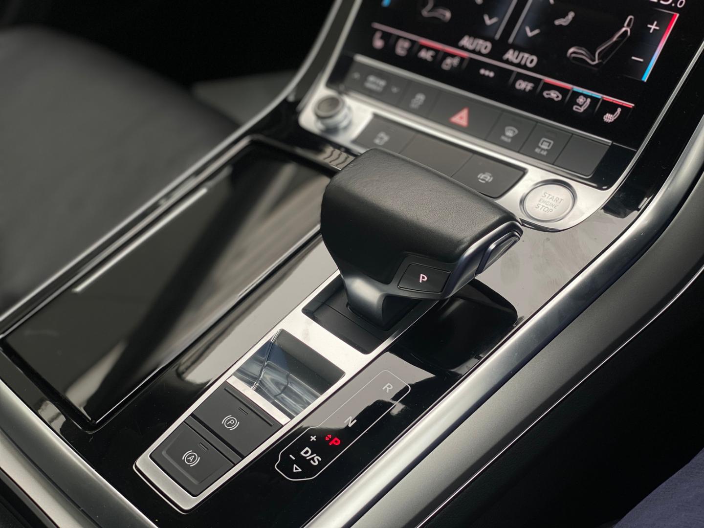 Image about Audi Q8 55 TFSI quattro debut package Luxury