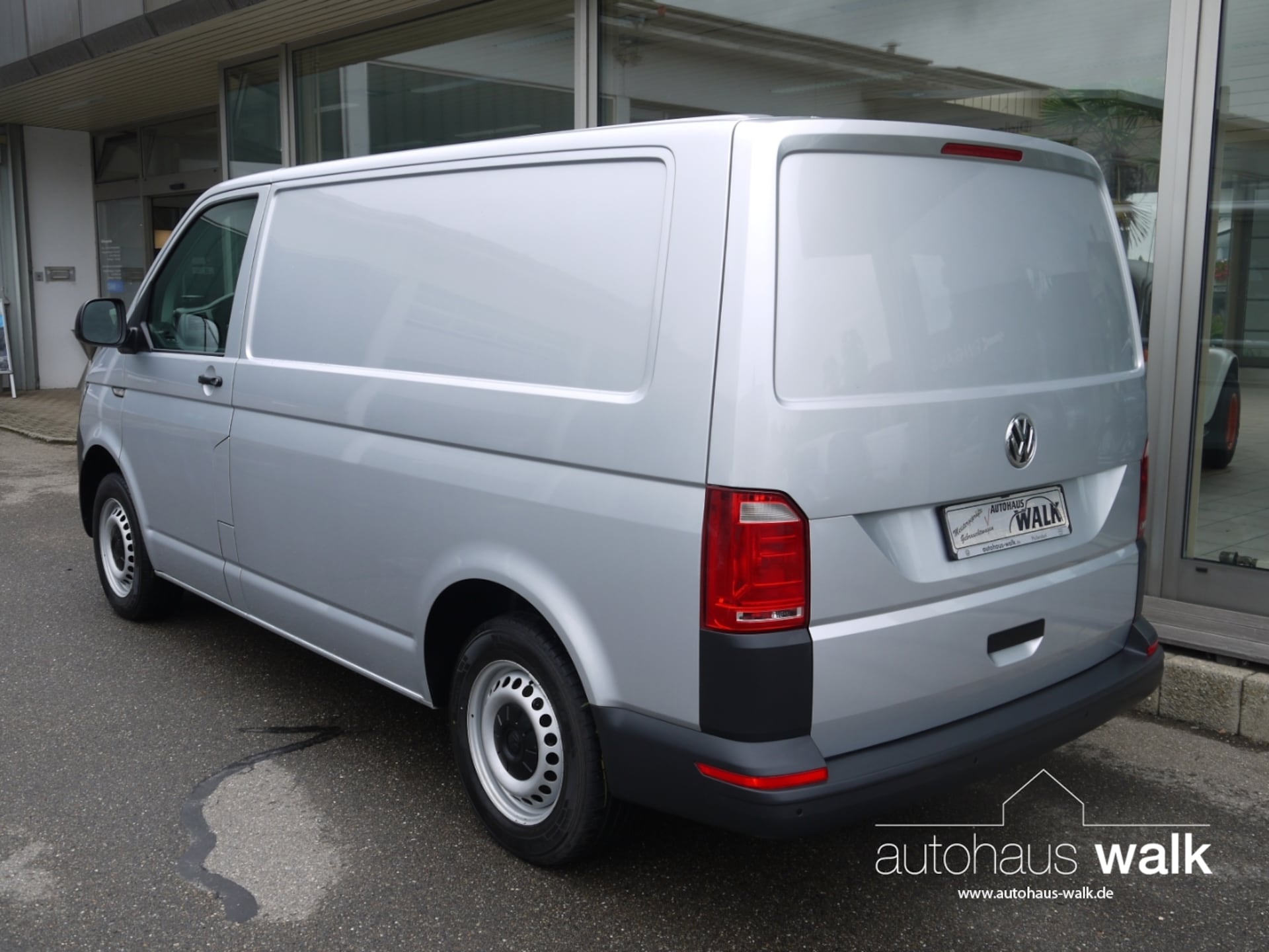 Volkswagen T6 Transporter Kasten kurzer Radstand