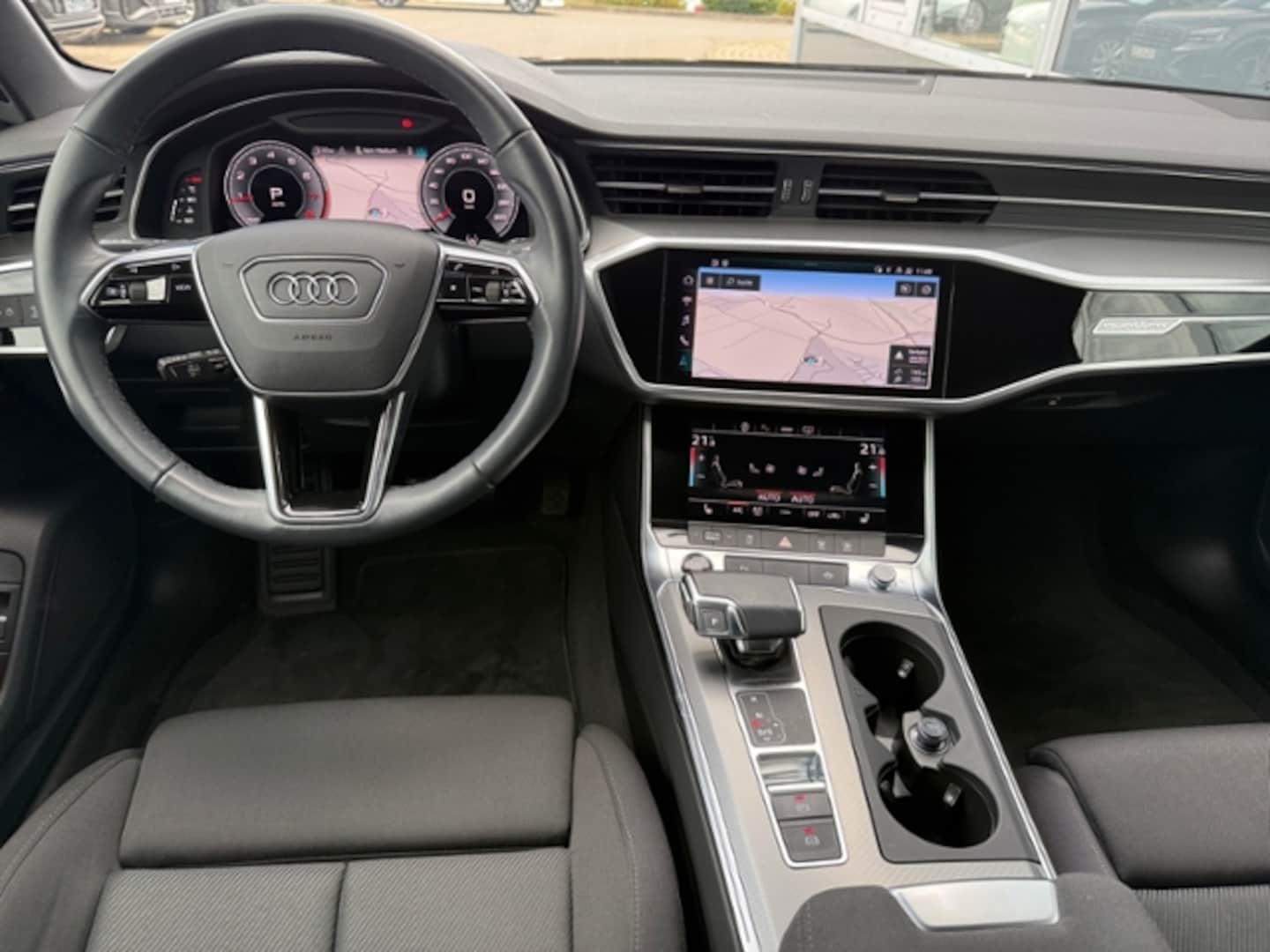 Bild über Audi A6 Avant sport 45 TFSI quattro S tronic - für weitere Informationen kontaktieren Sie den Audi Partner