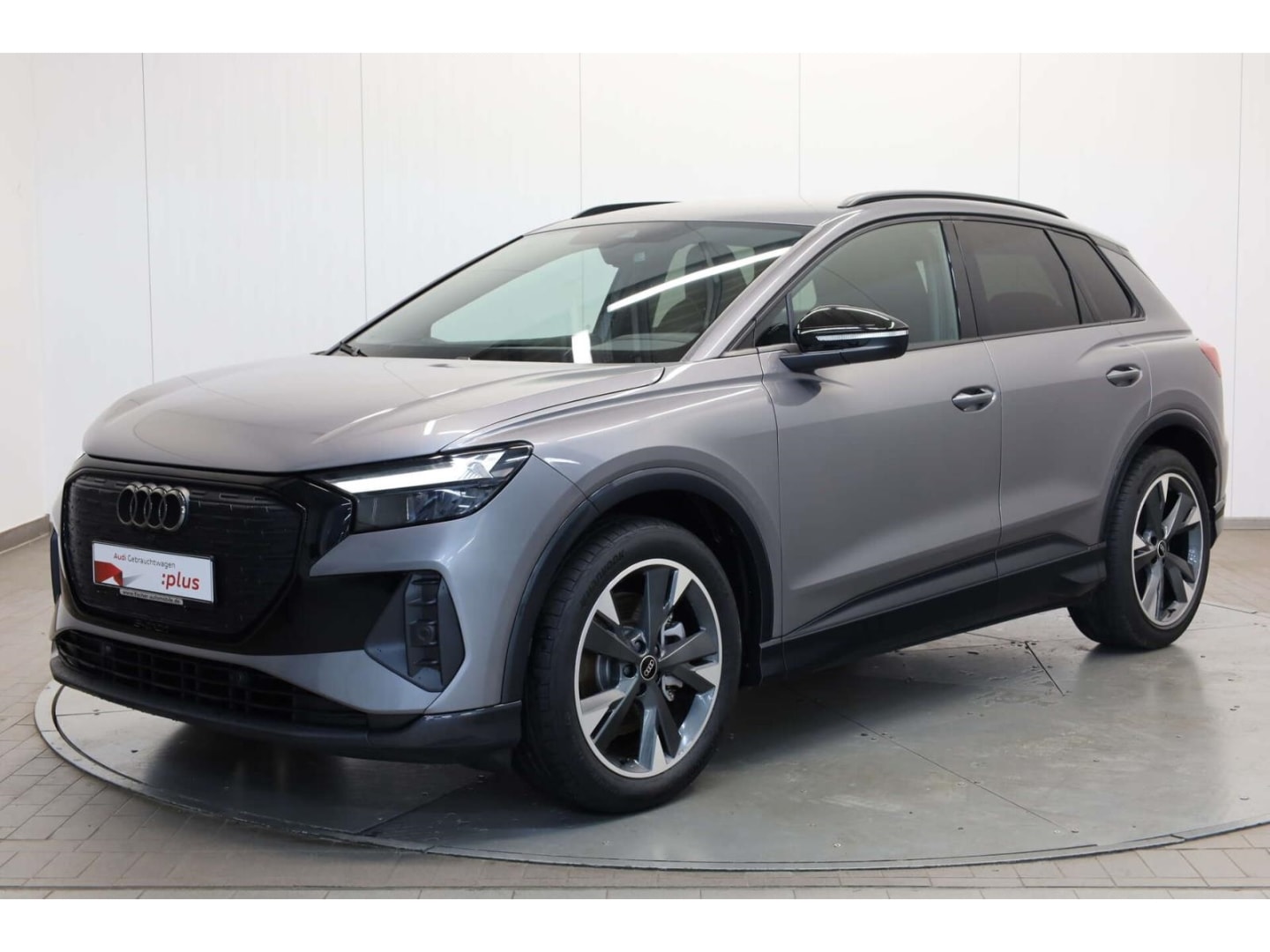 Bild über Audi Q4 e-tron 45 e-tron - für weitere Informationen kontaktieren Sie den Audi Partner
