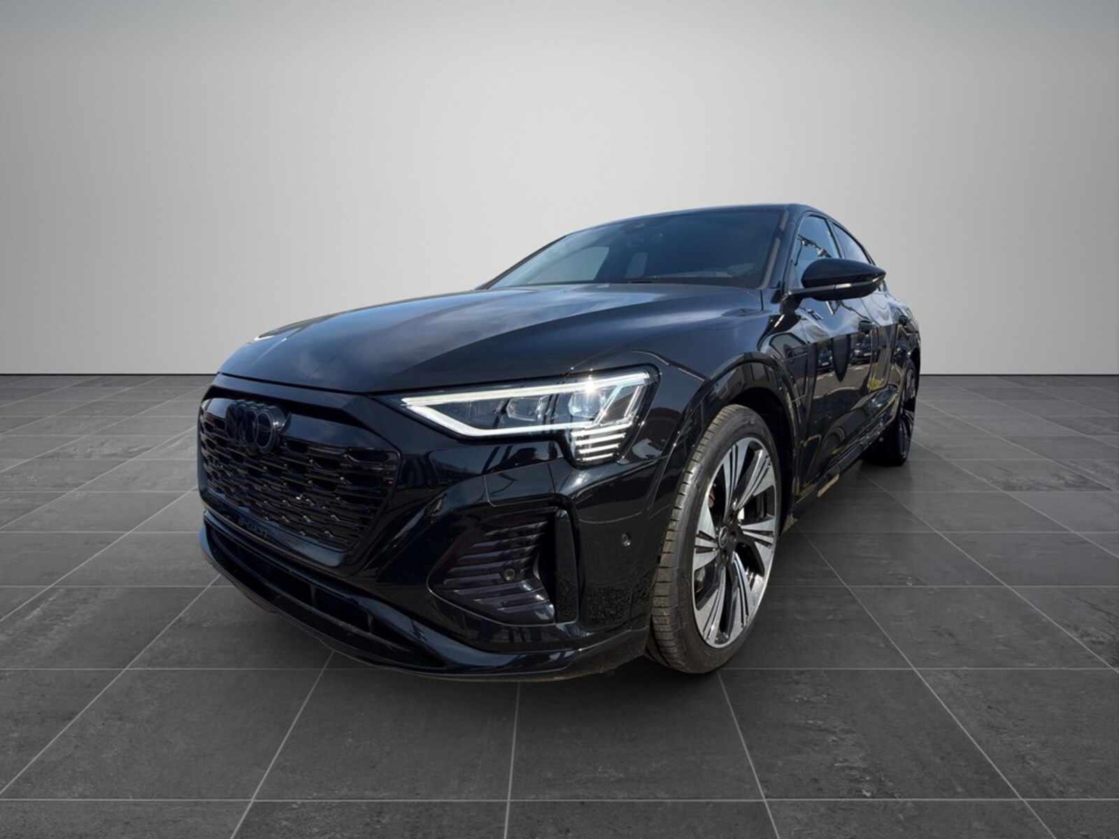 Audi Q8 Sportback e-tron