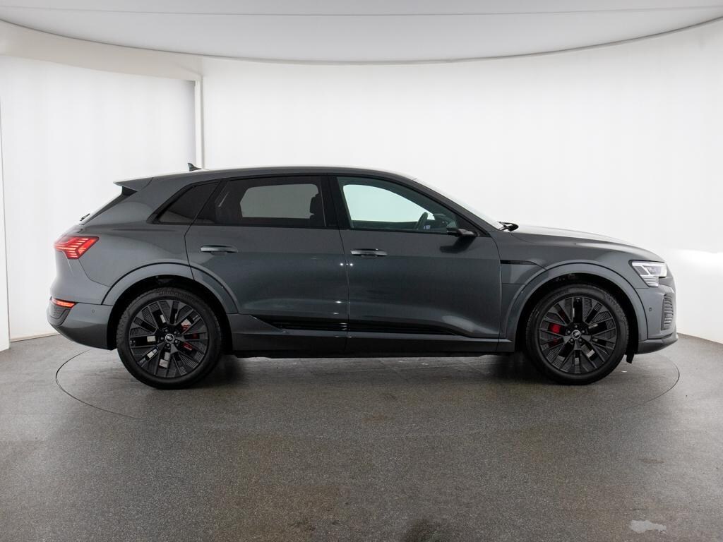 Image about Audi Q8 e-tron S line 55 e-tron quattro