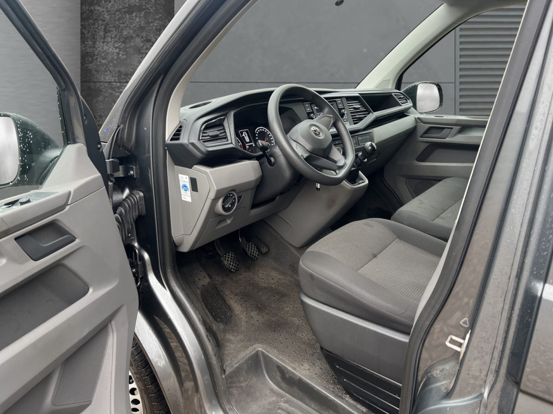 Volkswagen T6.1 Transporter Kasten kurzer Radstand