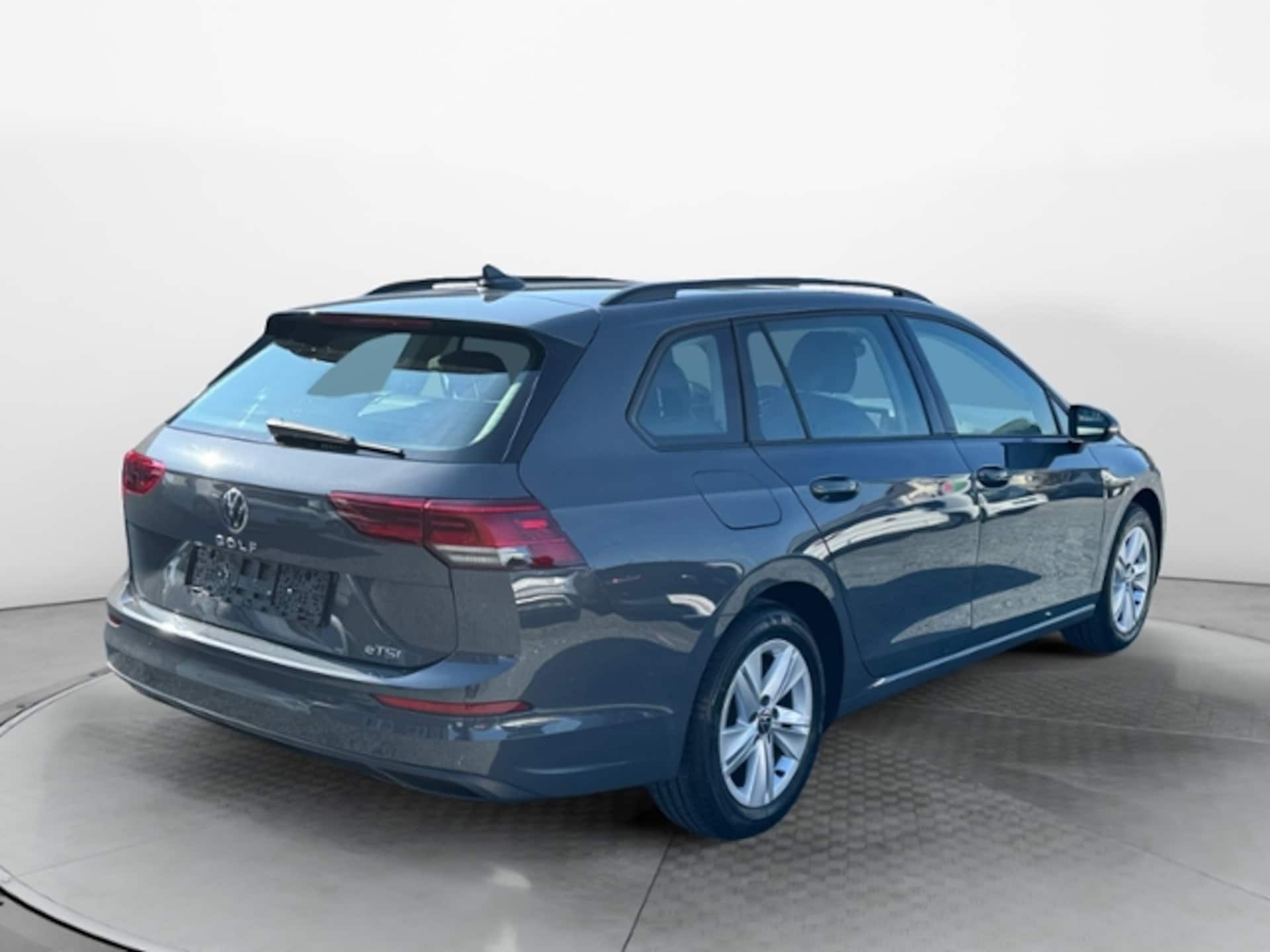 Volkswagen Golf Variant Life